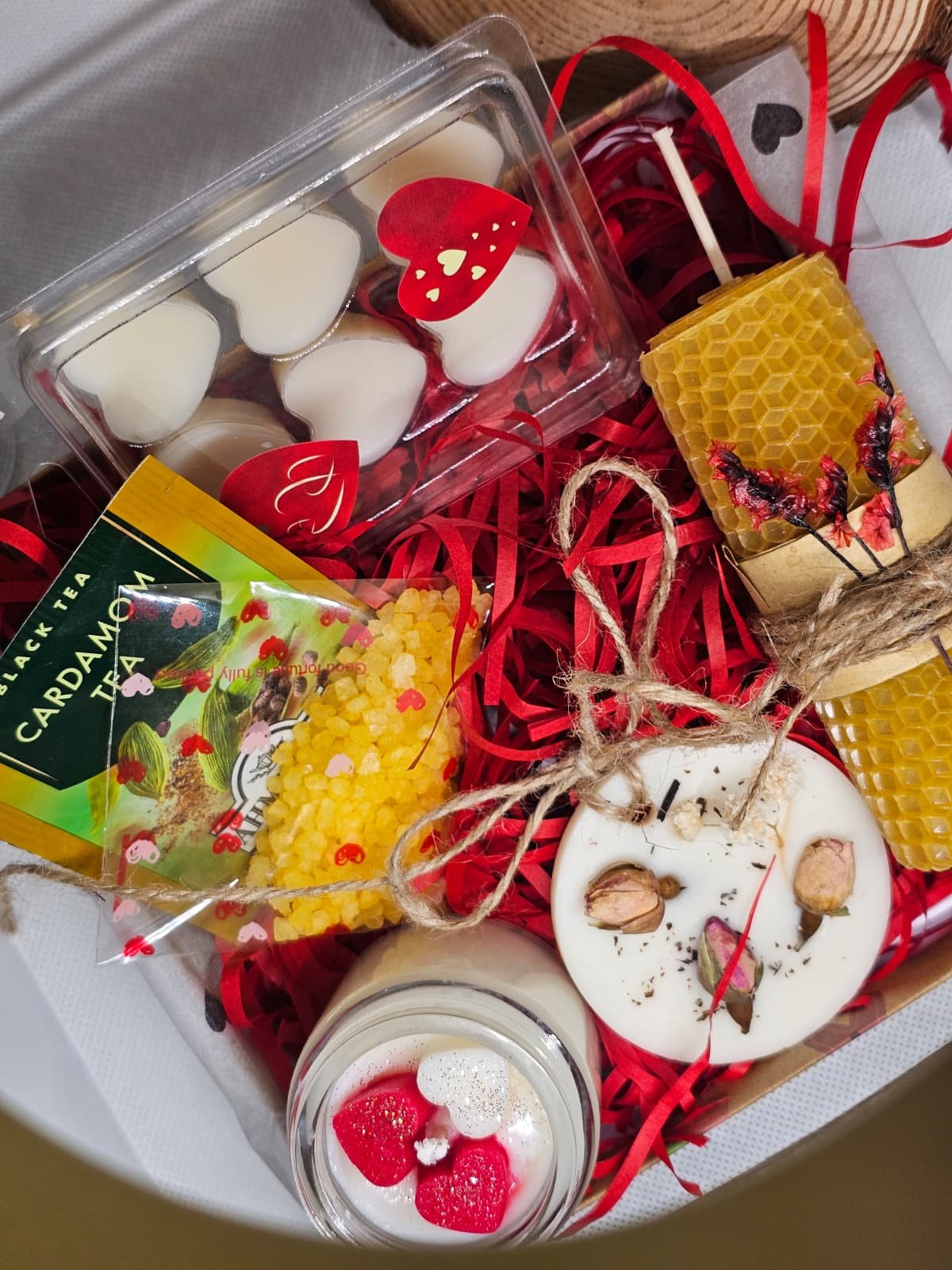 Handmade beeswax candle in Valentine gift box